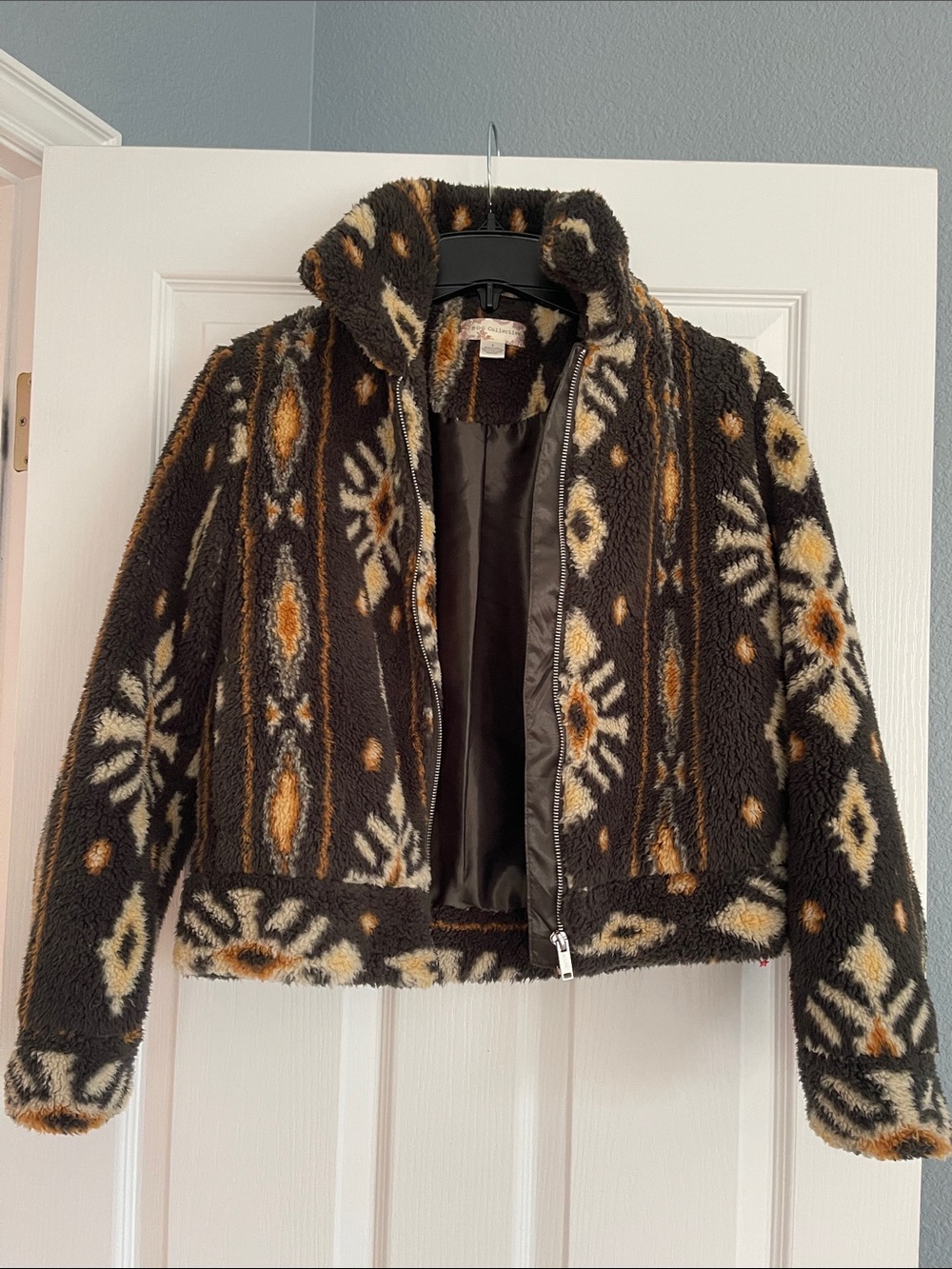 Plush Brown Patterned Teddy Jacket with Zip Closure